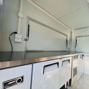 10ft White Single-Window Square Food Trailer - Image 6